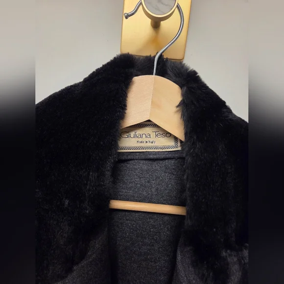 Vintage Giuliana Teso Italian Wool & Fur Coat, Neiman Marcus, Size 44 (12/14) - Picture 3 of 10